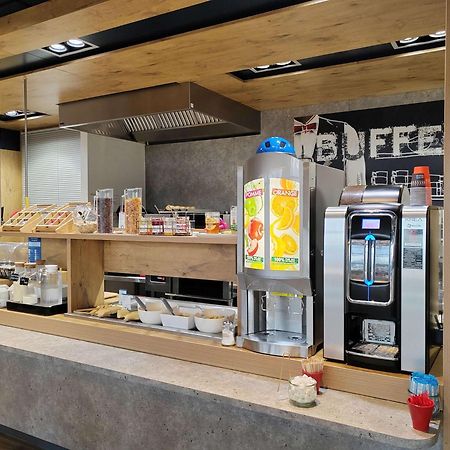 Ibis Budget Geneve Saint Genis Pouilly Exterior photo
