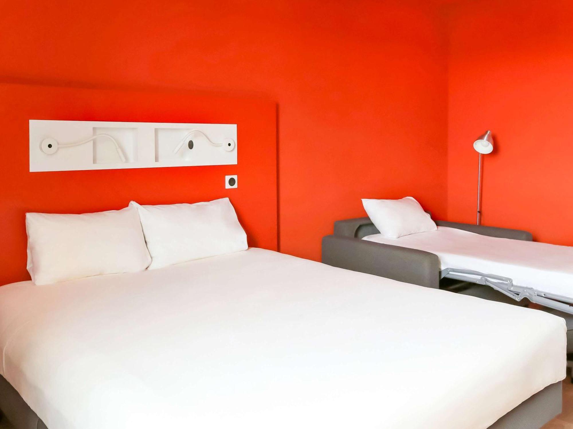 Ibis Budget Geneve Saint Genis Pouilly Exterior photo