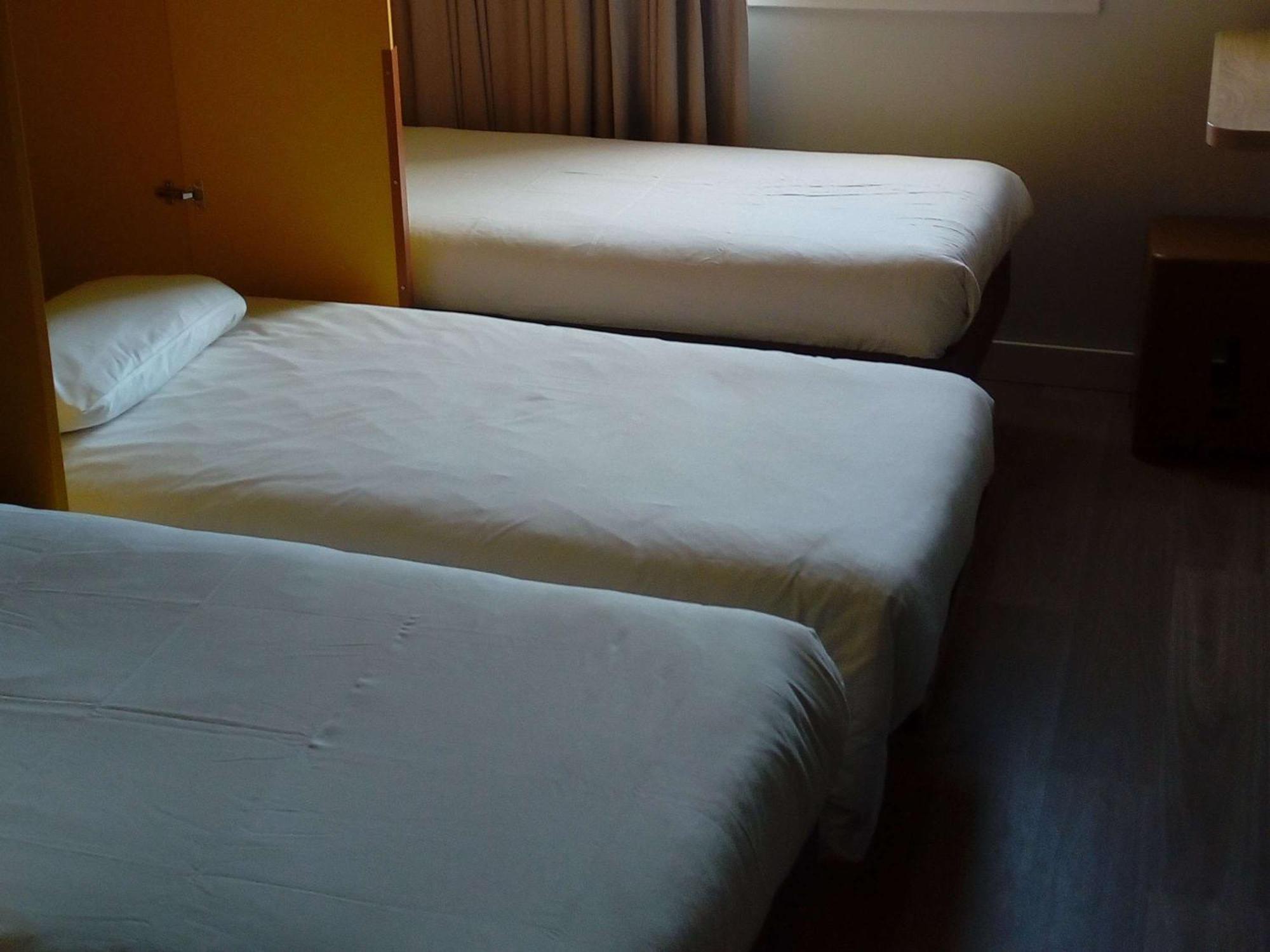 Ibis Budget Geneve Saint Genis Pouilly Exterior photo
