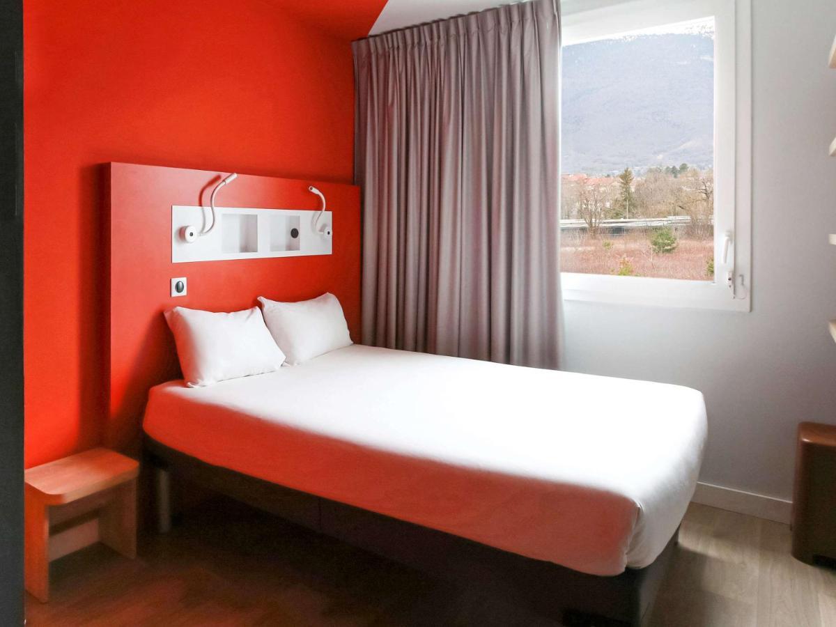 Ibis Budget Geneve Saint Genis Pouilly Exterior photo